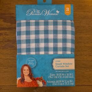 The Pioneer Woman Green and White Gingham 3 Piece Curtain Set